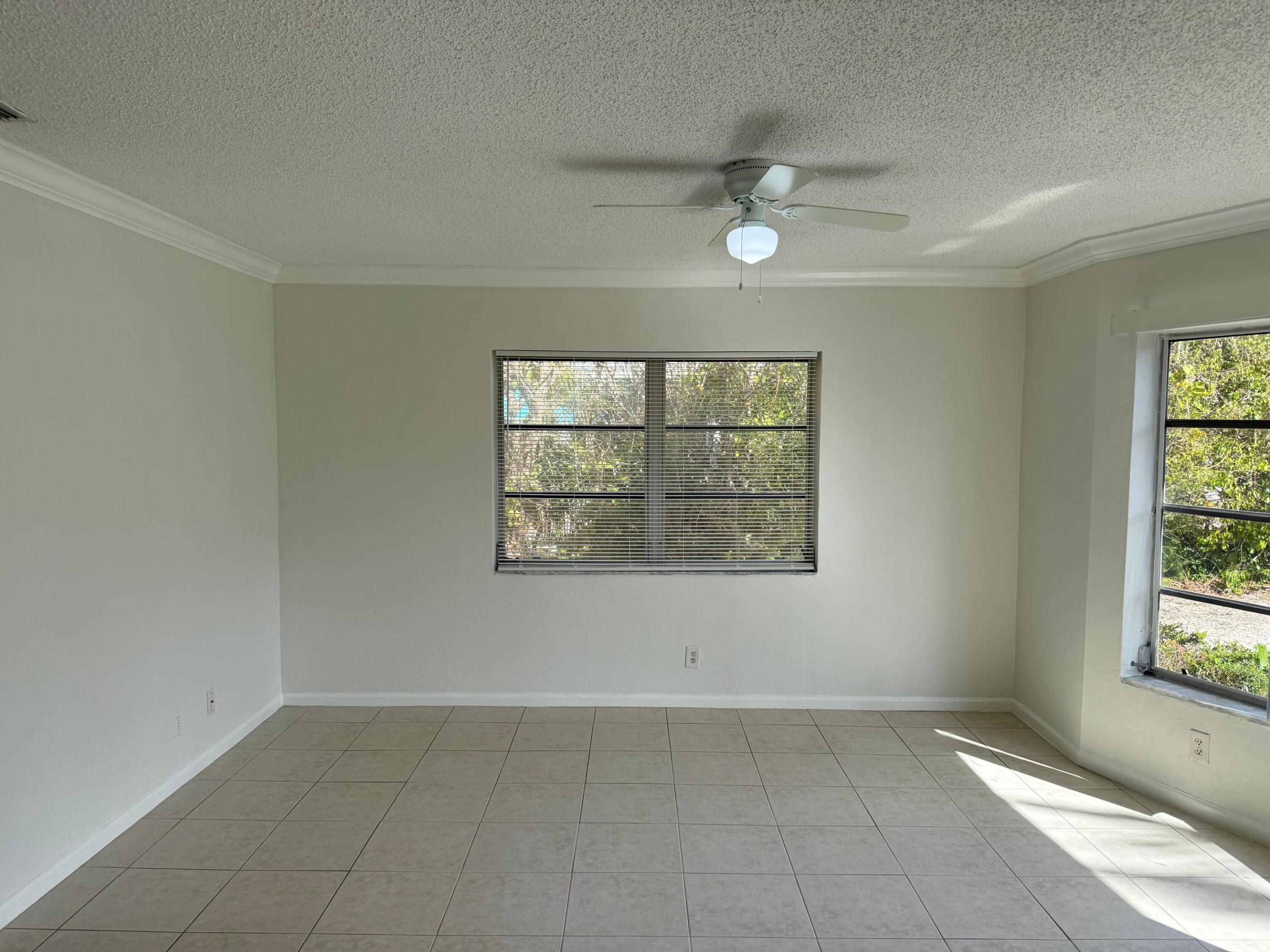 DELRAY MNR - Residential Lease