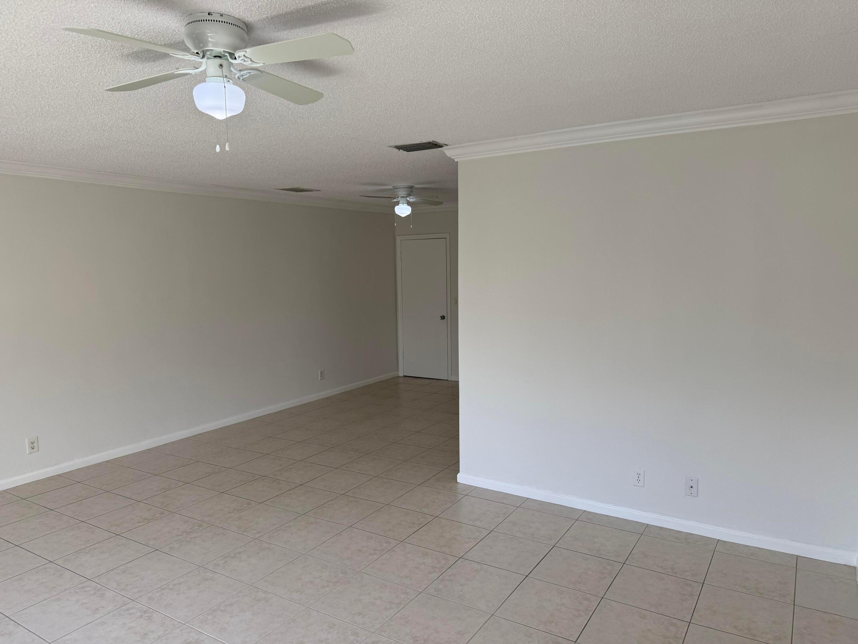 DELRAY MNR - Residential Lease