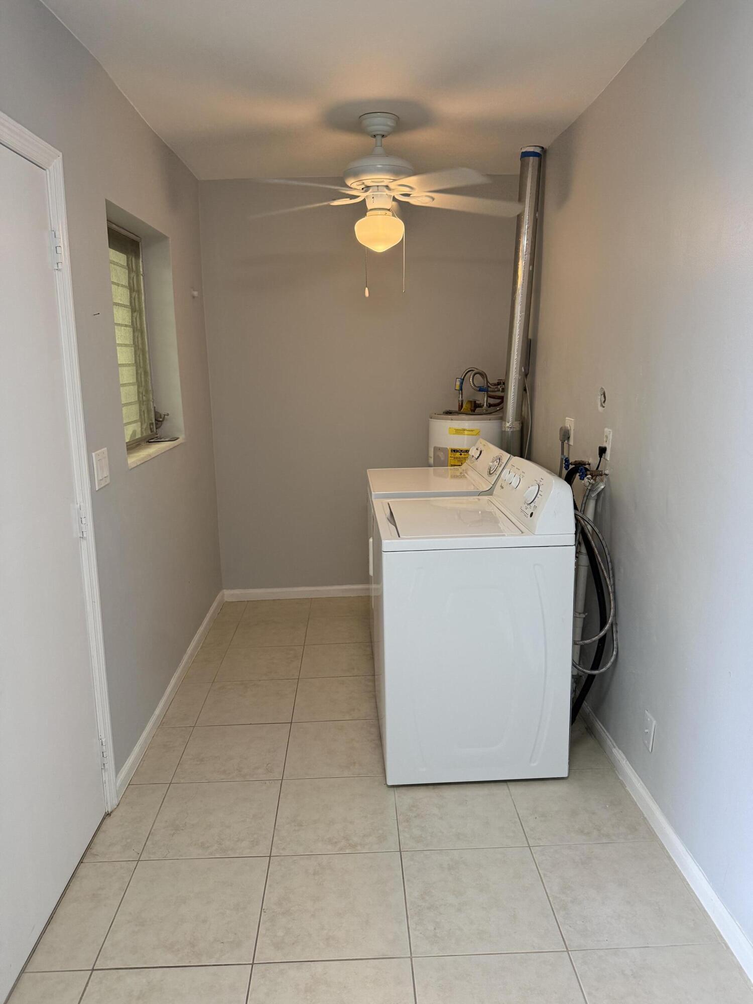 DELRAY MNR - Residential Lease