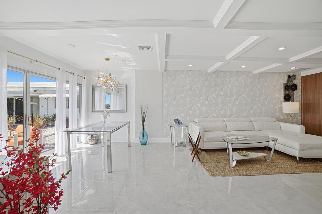 Photo of 300 SW Golfview Terrace #142, Boynton Beach, FL 33426 (MLS # R11169745)