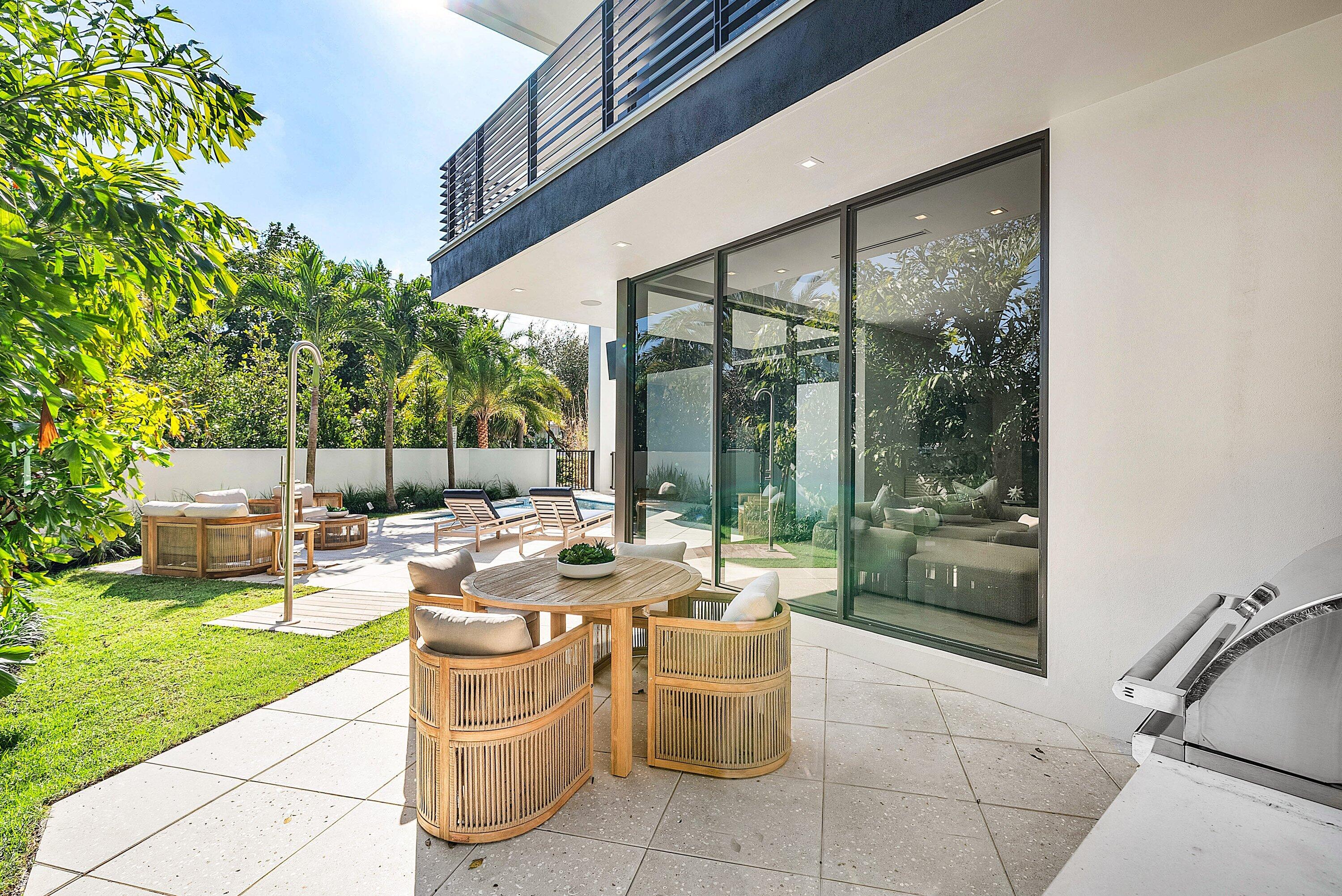 ANDREWS AVENUE TOWNHOMES - Residential