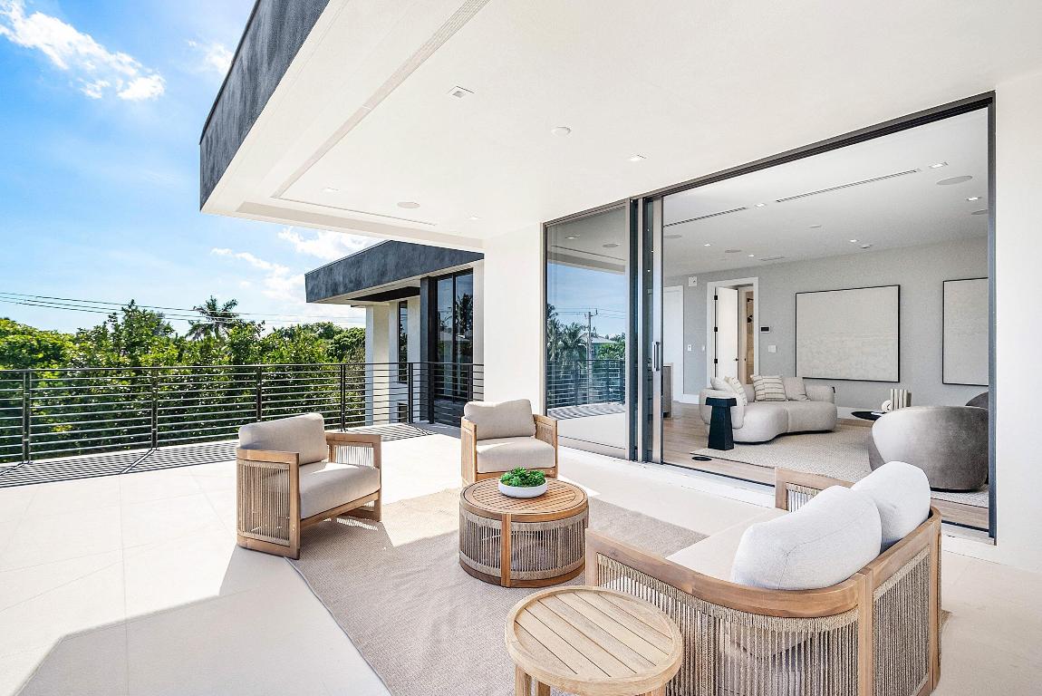 ANDREWS AVENUE TOWNHOMES - Residential