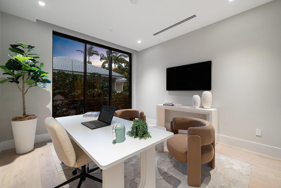 ANDREWS AVENUE TOWNHOMES - Residential