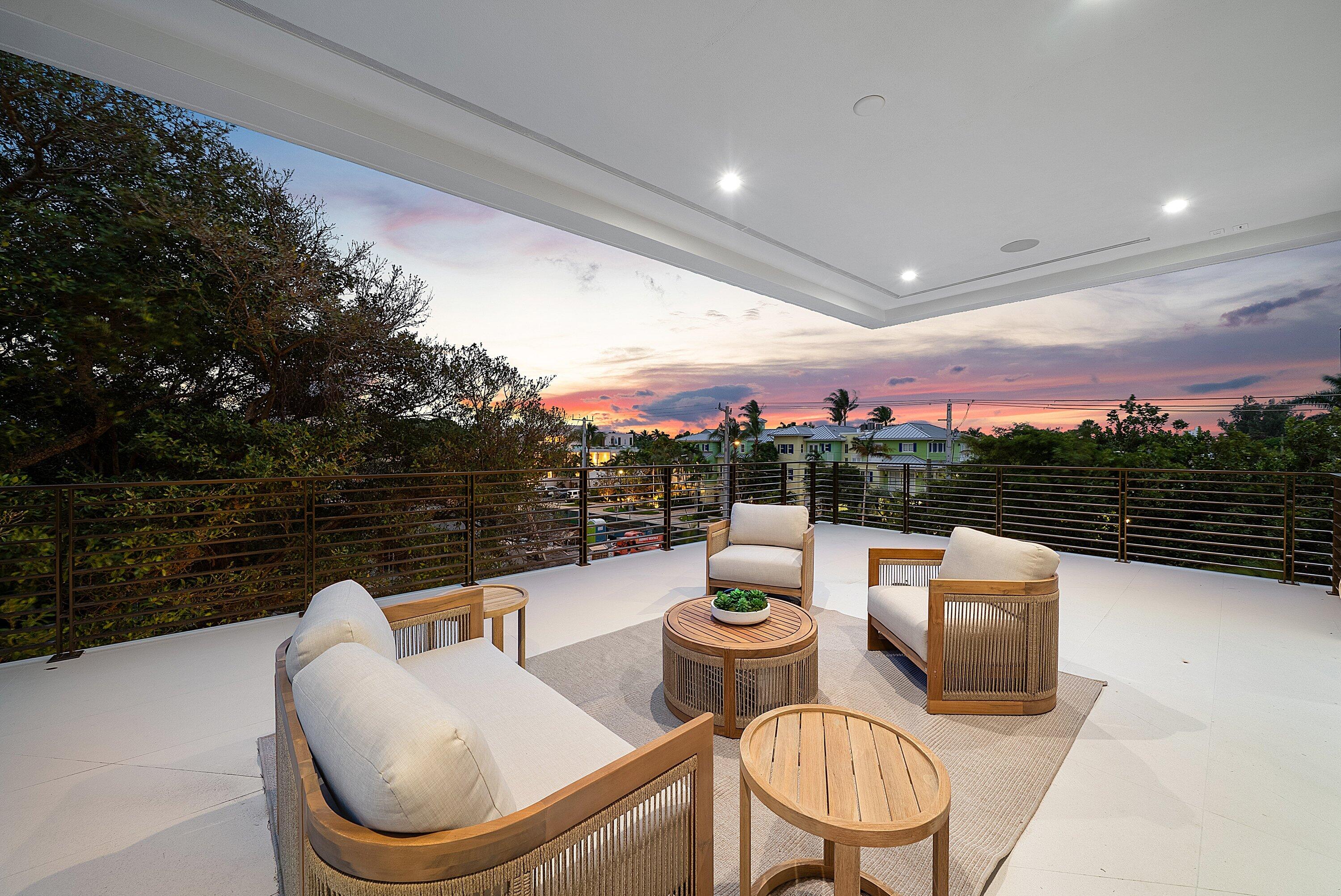 ANDREWS AVENUE TOWNHOMES - Residential