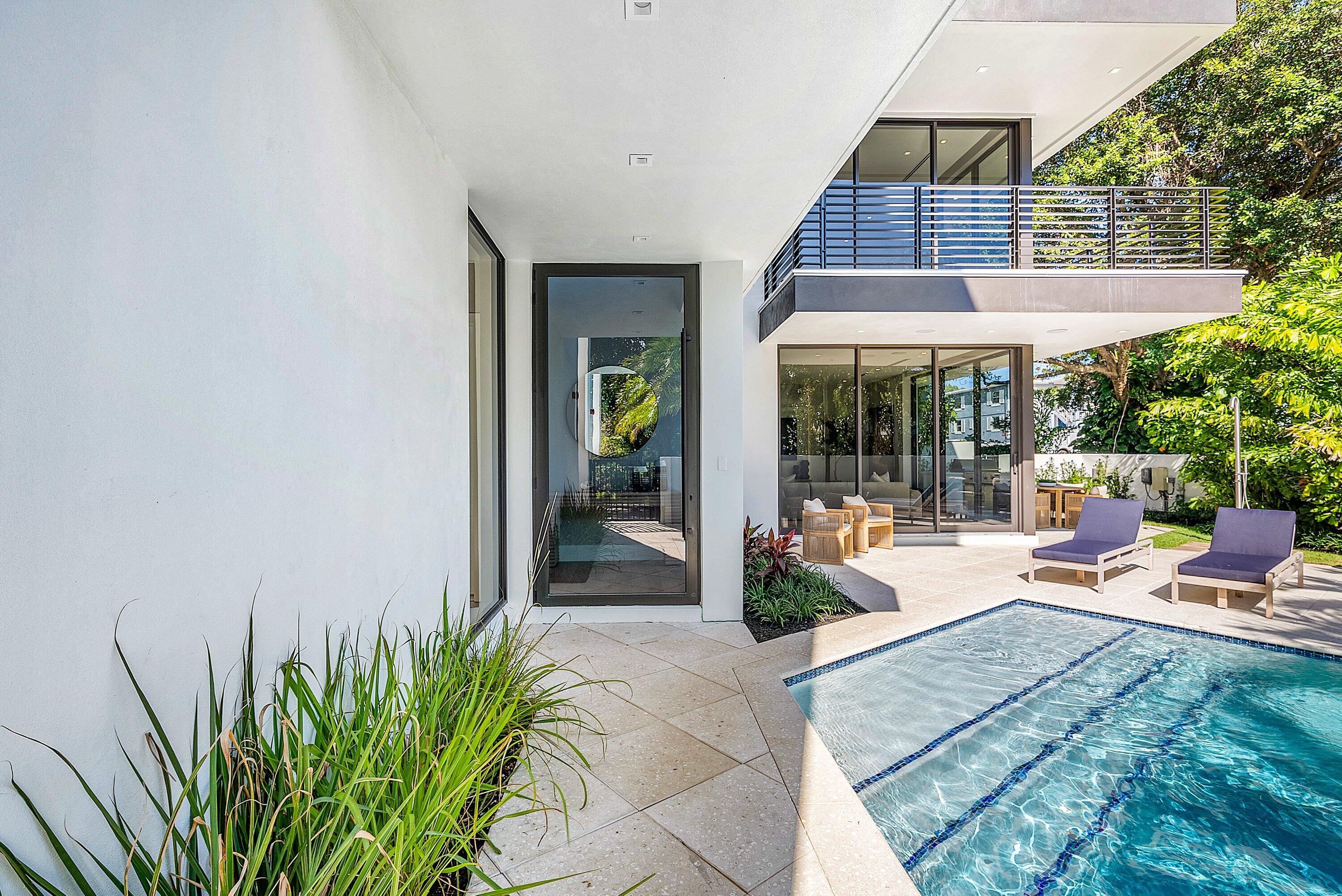 ANDREWS AVENUE TOWNHOMES - Residential