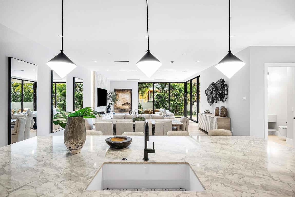 ANDREWS AVENUE TOWNHOMES - Residential