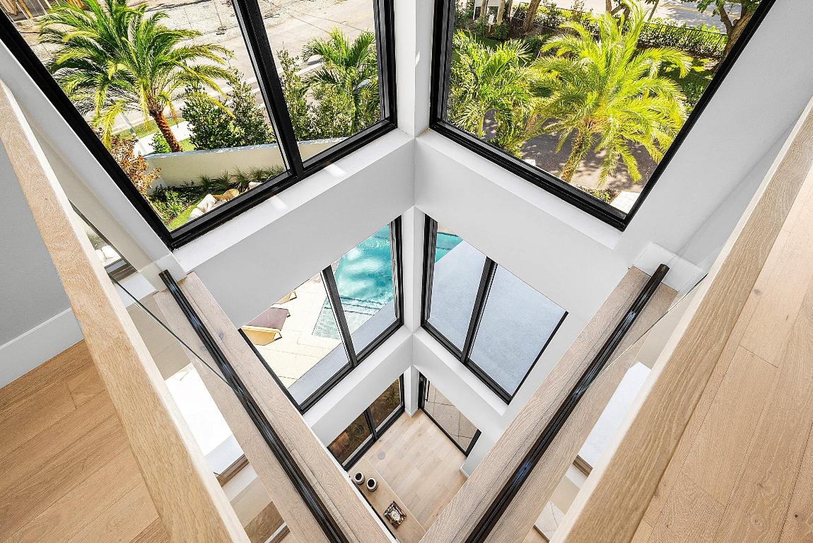 ANDREWS AVENUE TOWNHOMES - Residential