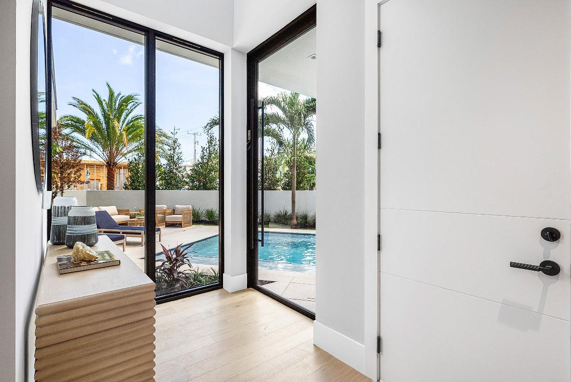 ANDREWS AVENUE TOWNHOMES - Residential