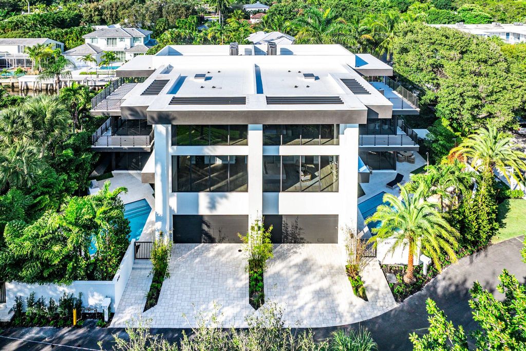 Photo of 810 Andrews Avenue, Delray Beach, FL 33483 (MLS # R11154735)