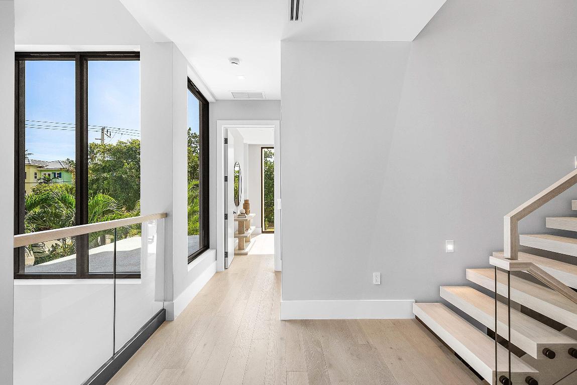 ANDREWS AVENUE TOWNHOMES - Residential