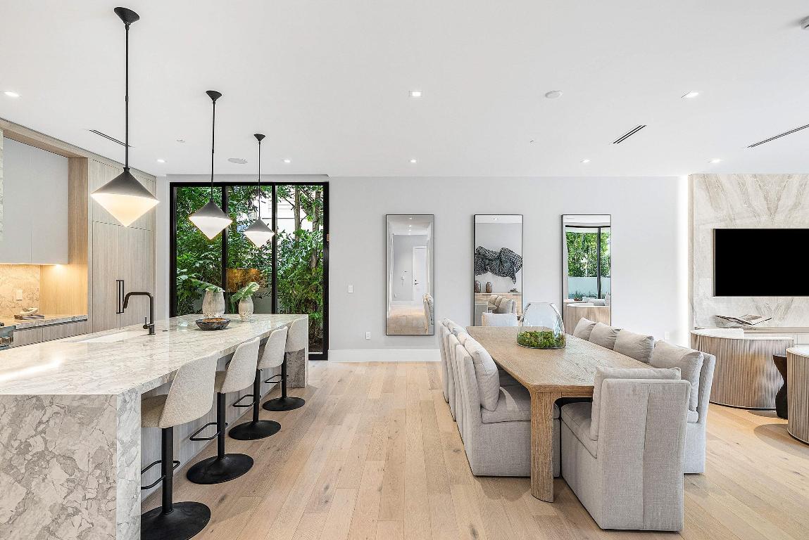 ANDREWS AVENUE TOWNHOMES - Residential