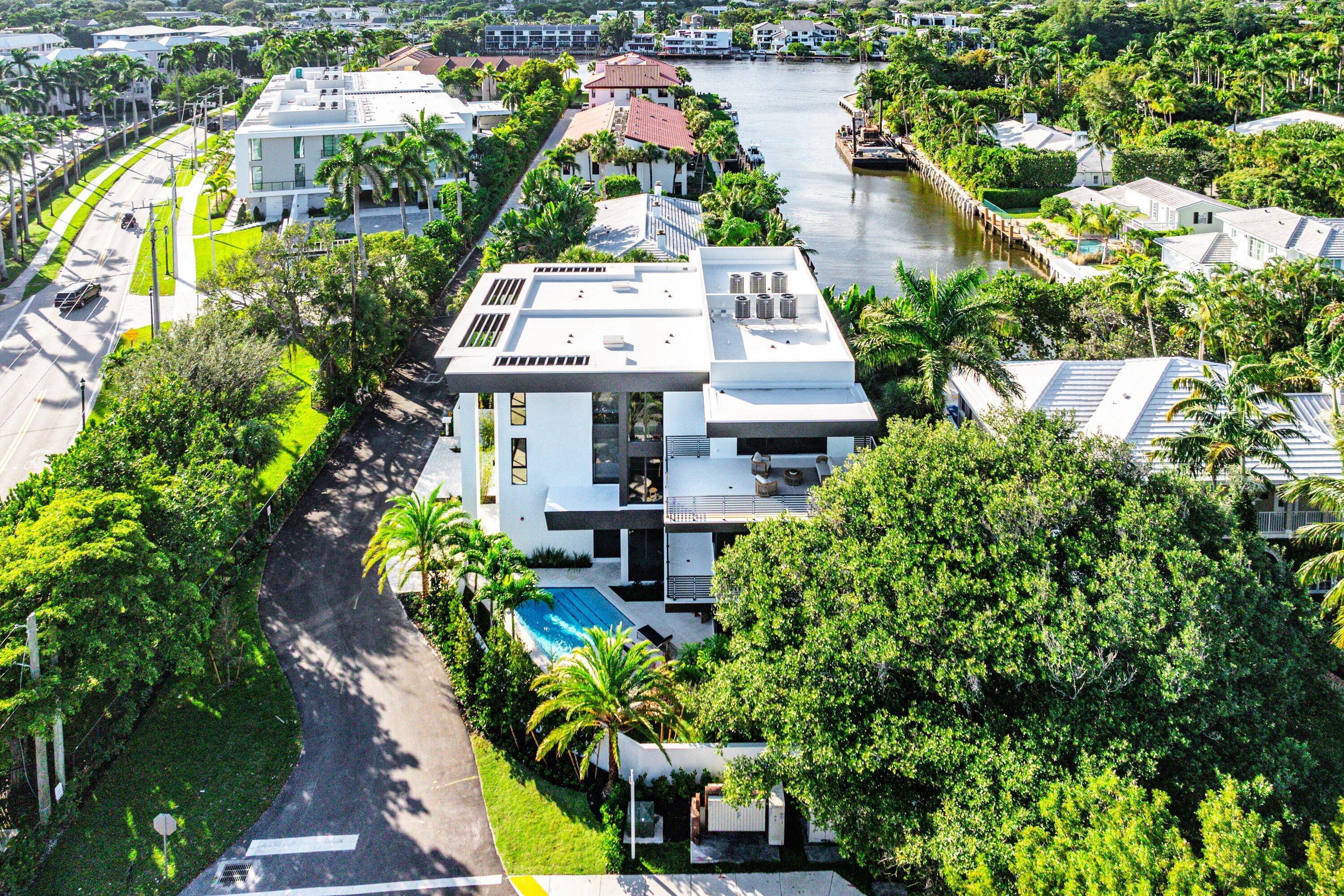 ANDREWS AVENUE TOWNHOMES - Residential