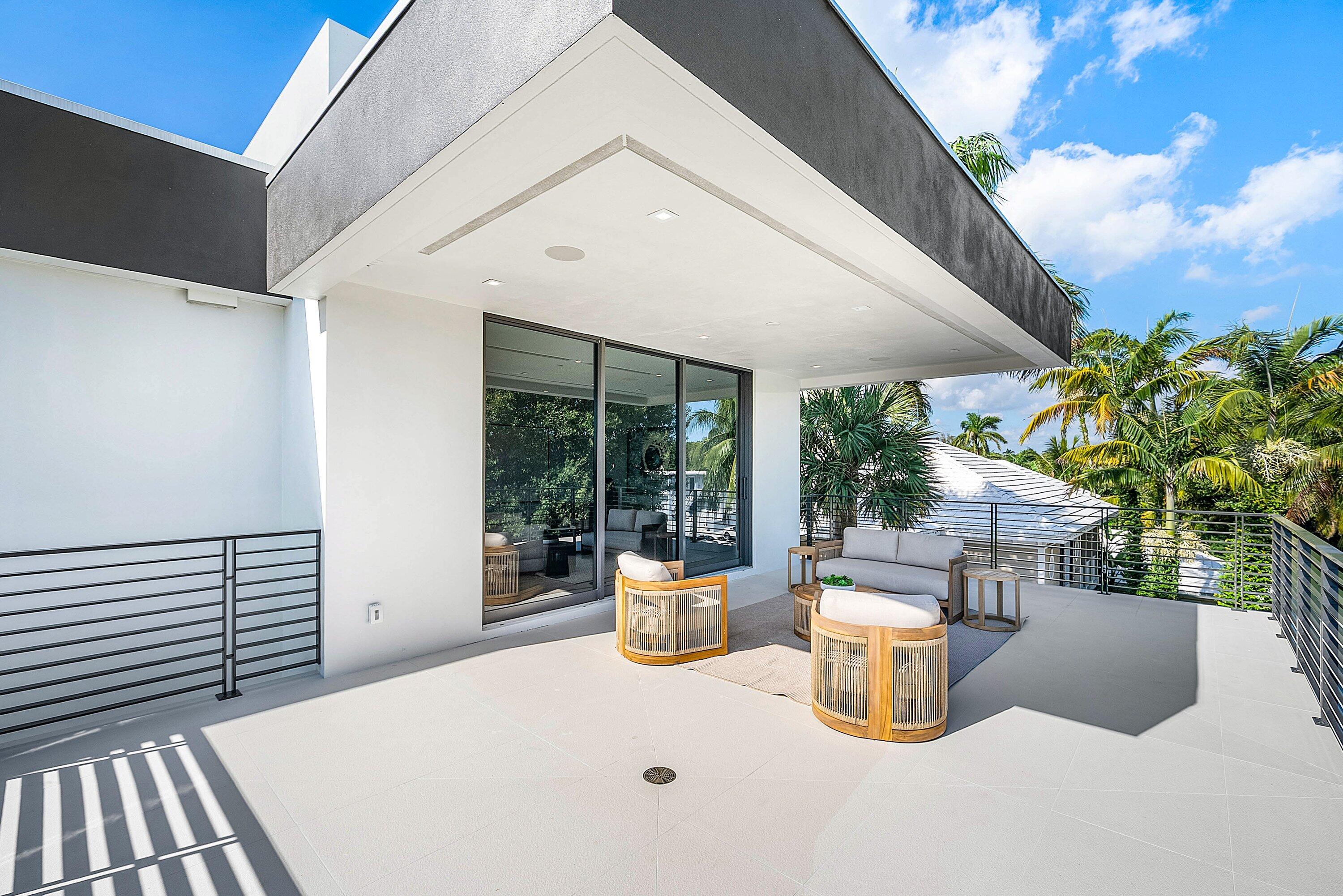 ANDREWS AVENUE TOWNHOMES - Residential