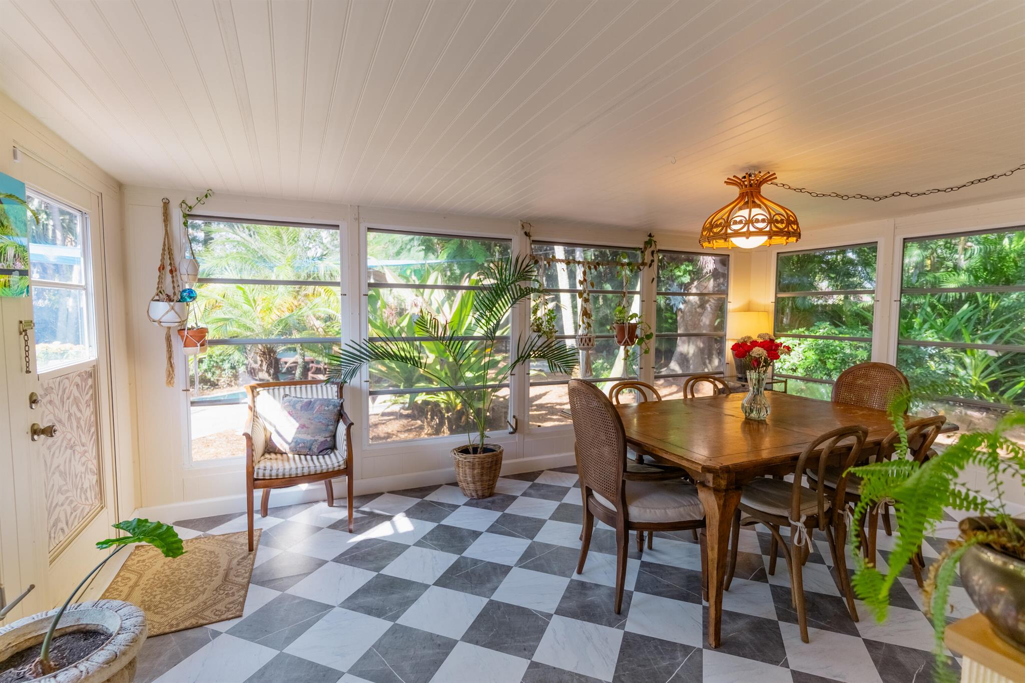 COUNTRY CLUB ACRES 5 - Residential