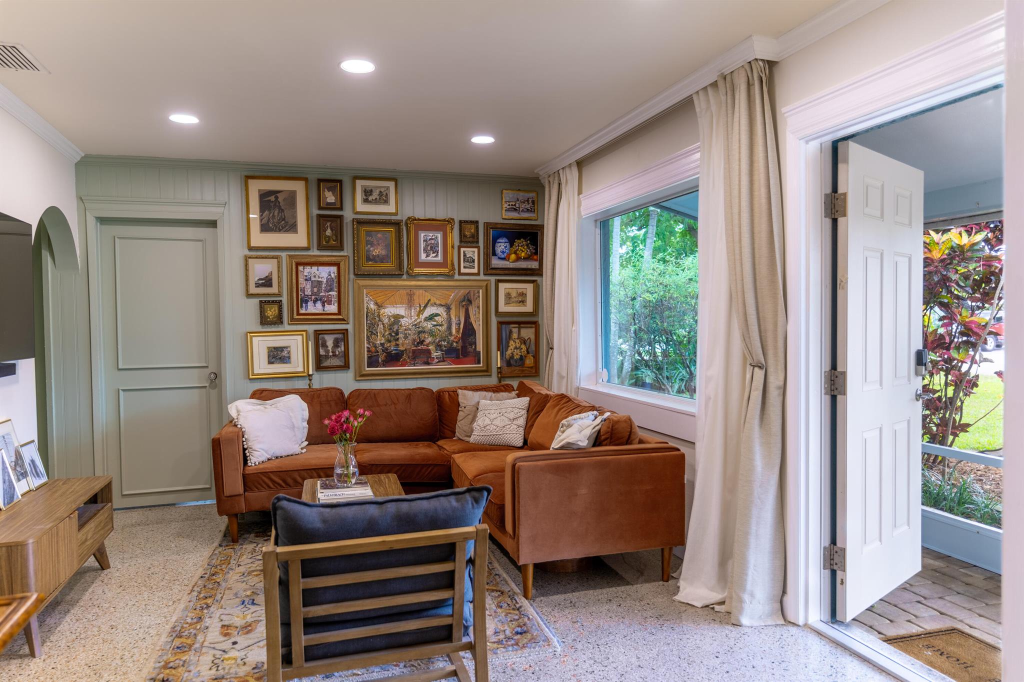 COUNTRY CLUB ACRES 5 - Residential