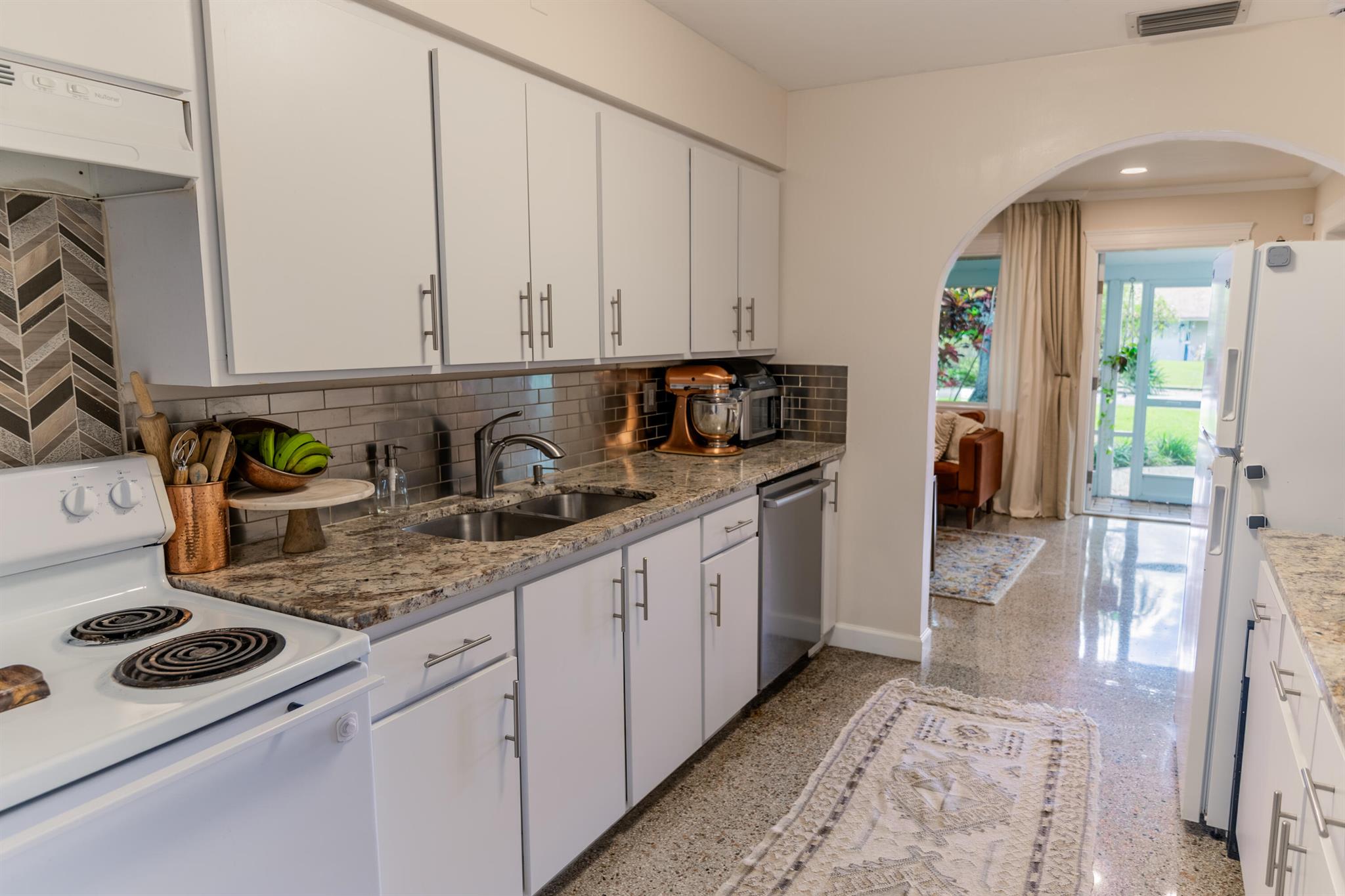 COUNTRY CLUB ACRES 5 - Residential