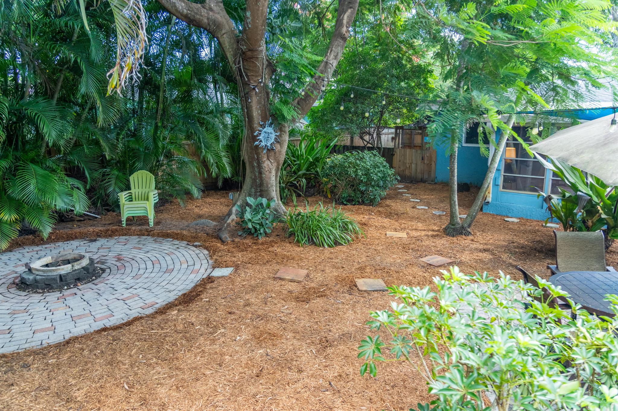 COUNTRY CLUB ACRES 5 - Residential