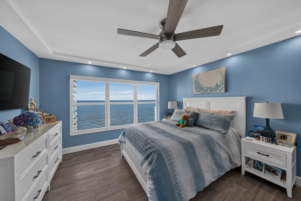 Photo of 3900 Galt Ocean Drive #1605, Fort Lauderdale, FL 33308 (MLS # B26085490)