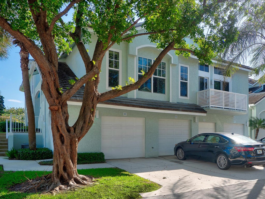 Photo of 501 Mainsail Circle, Jupiter, FL 33477 (MLS # R11125227)