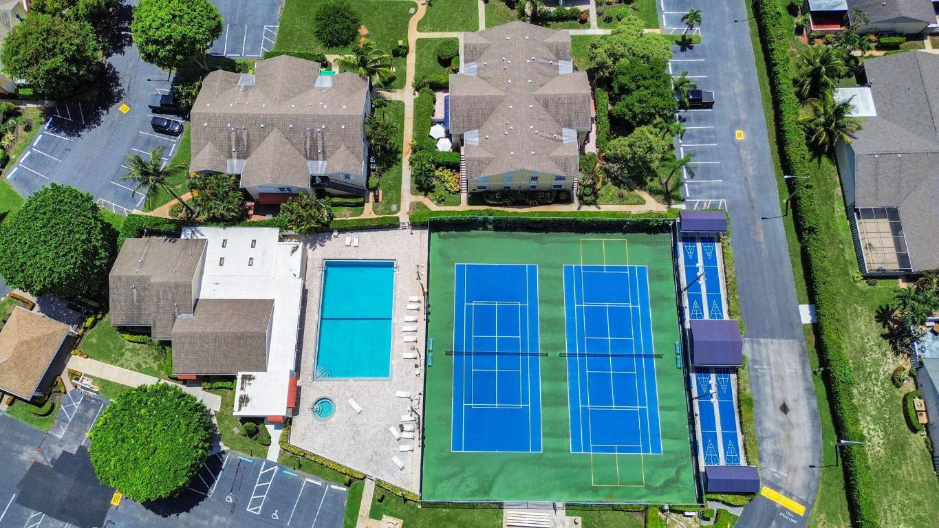 WATERSIDE VILLAGE - Residential