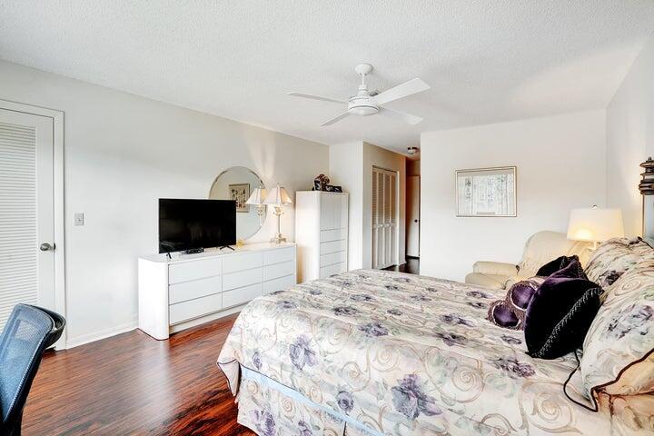 WESTGATE AT HUNTERS RUN C - Residential