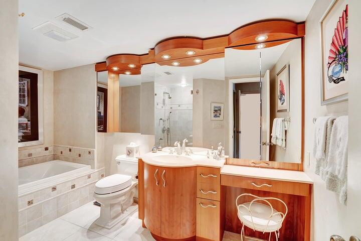 WESTGATE AT HUNTERS RUN CONDO - Residential