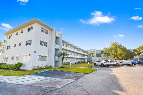 Photo of 2223 PARK Lane #210, Hollywood, FL 33021 (MLS # B26052780)