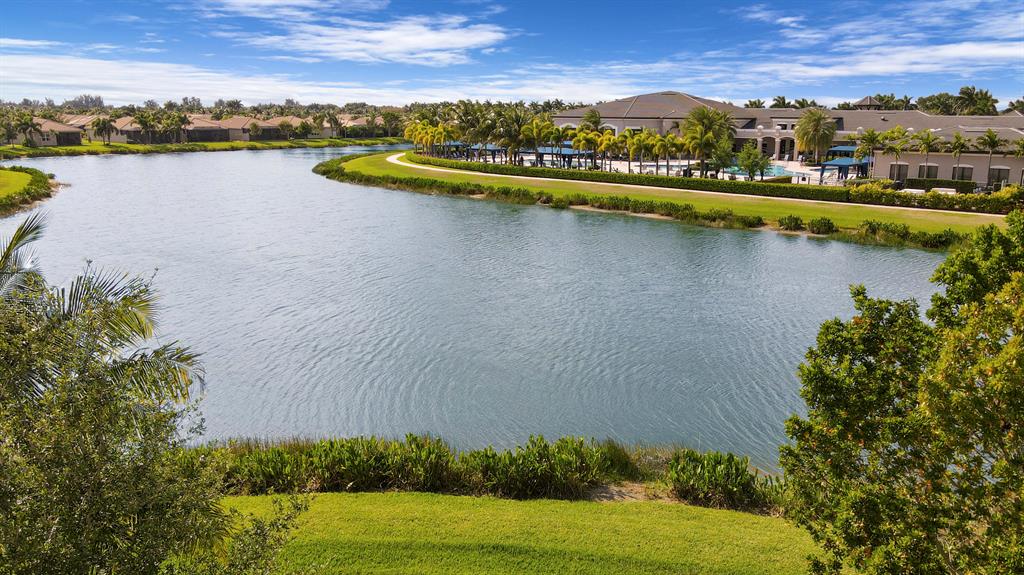 VALENCIA COVE AGR PUD PL 7 - Residential