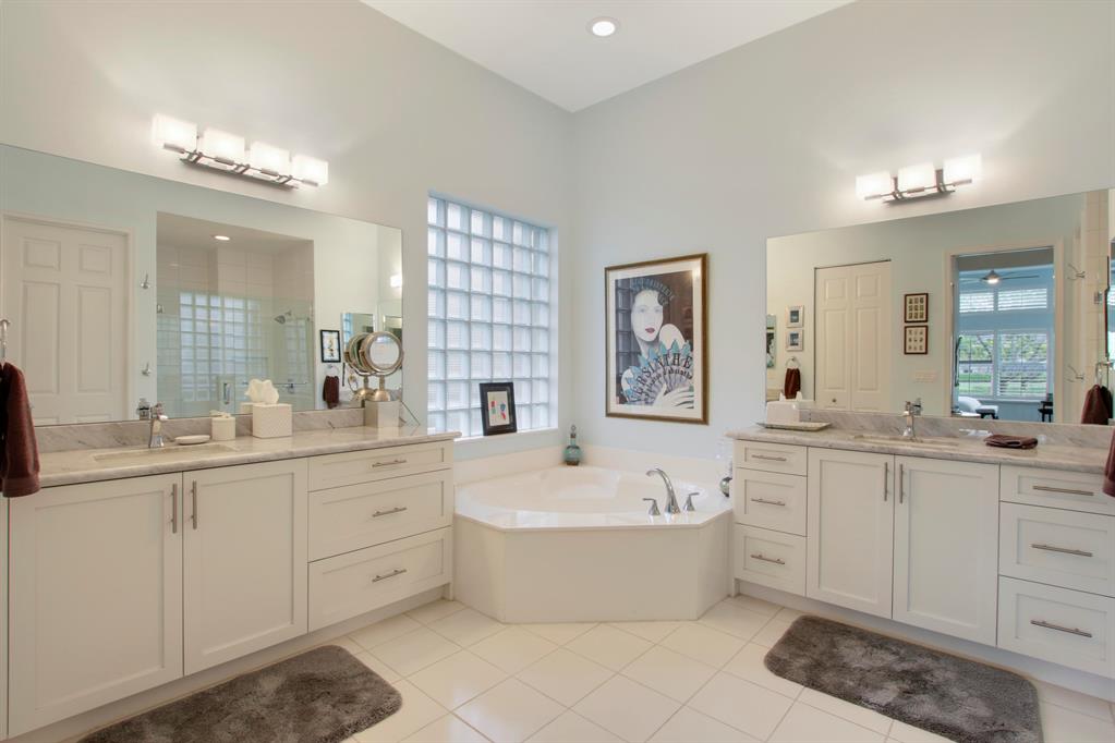 VALENCIA COVE AGR PUD PL 7 - Residential