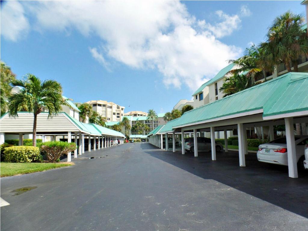 OCEAN VILLAGE - Residential