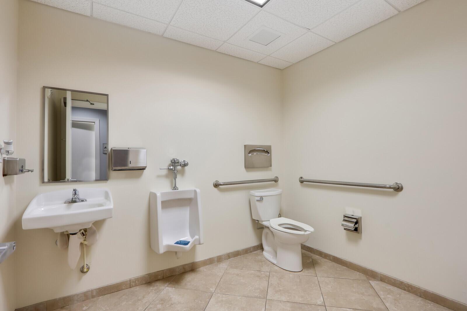 GREENWICH MEDICAL CONDO - Commercial Sale