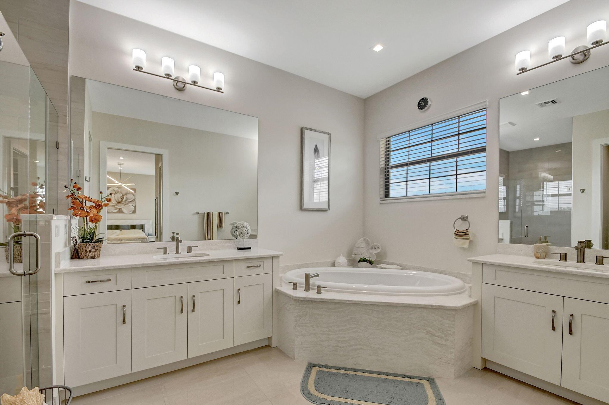 BANYAN CAY RESORT - Residential