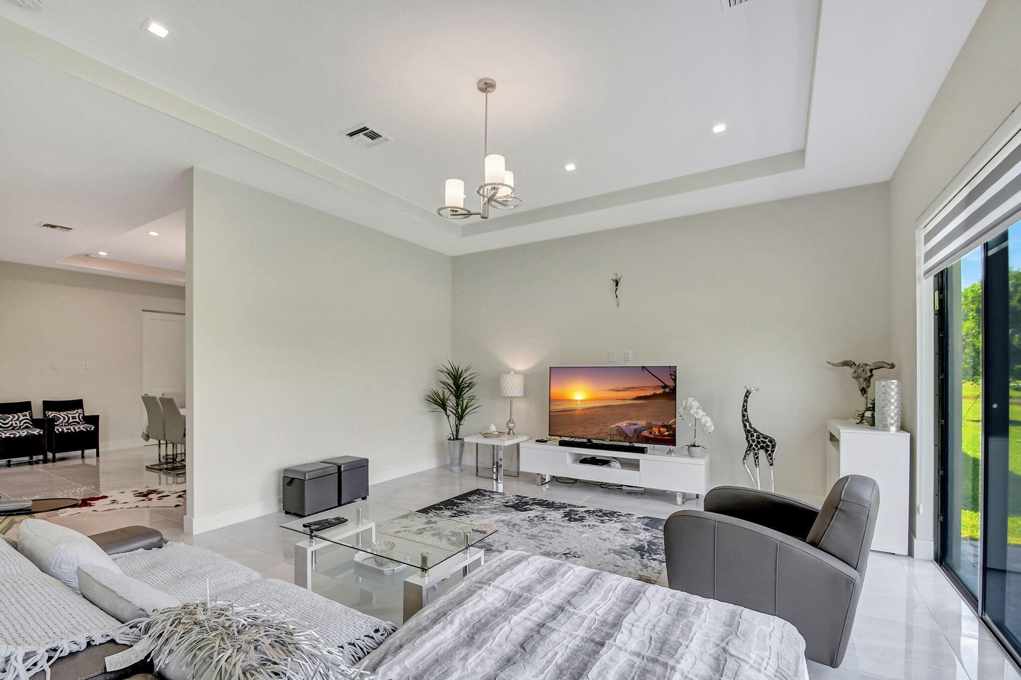 BANYAN CAY RESORT - Residential