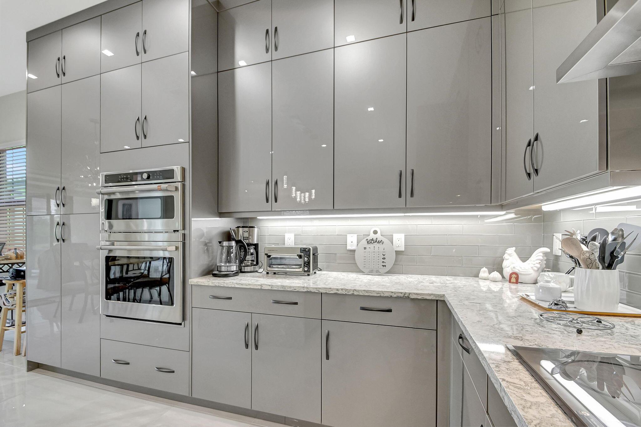 BANYAN CAY RESORT - Residential