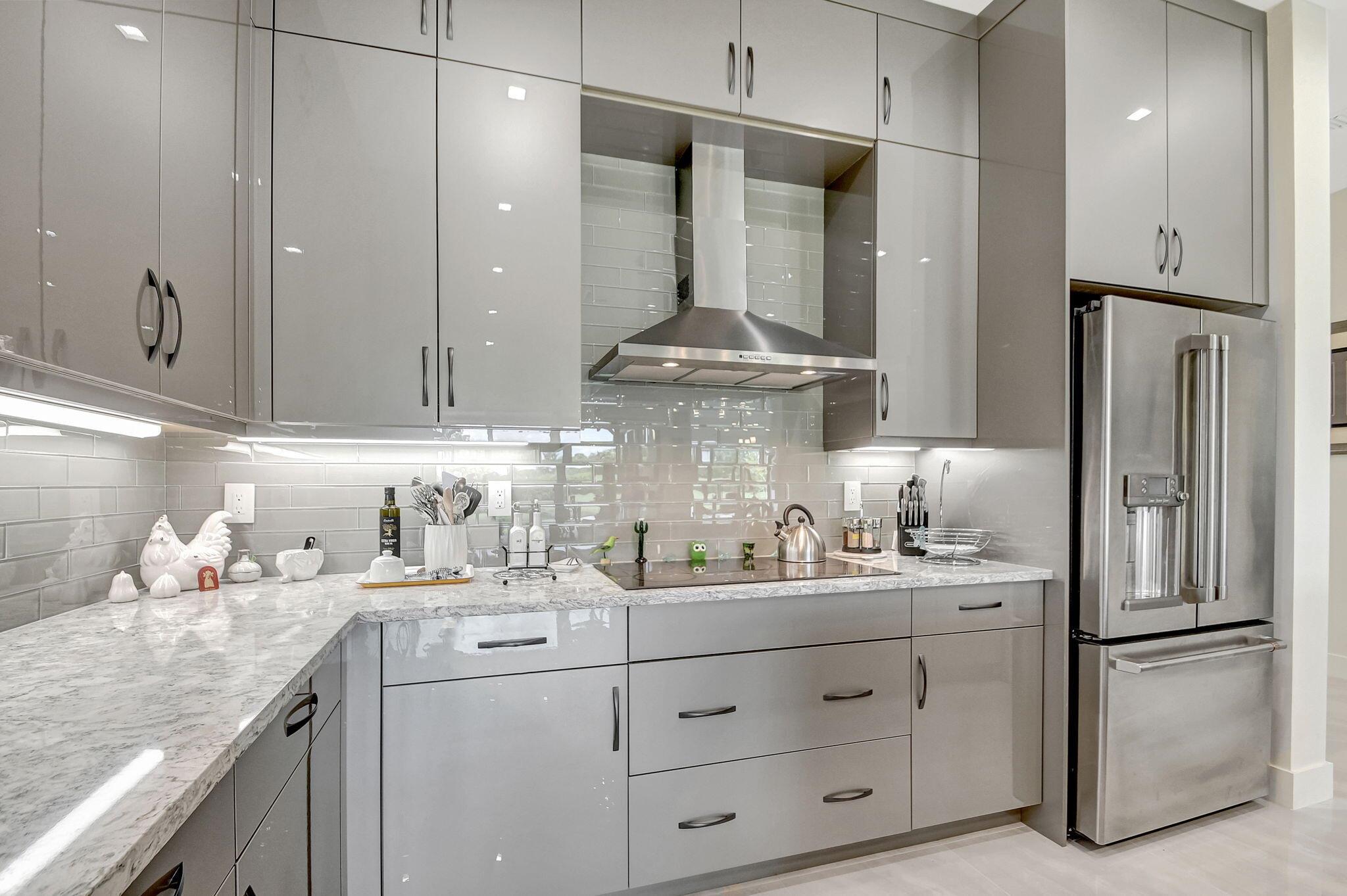 BANYAN CAY RESORT - Residential