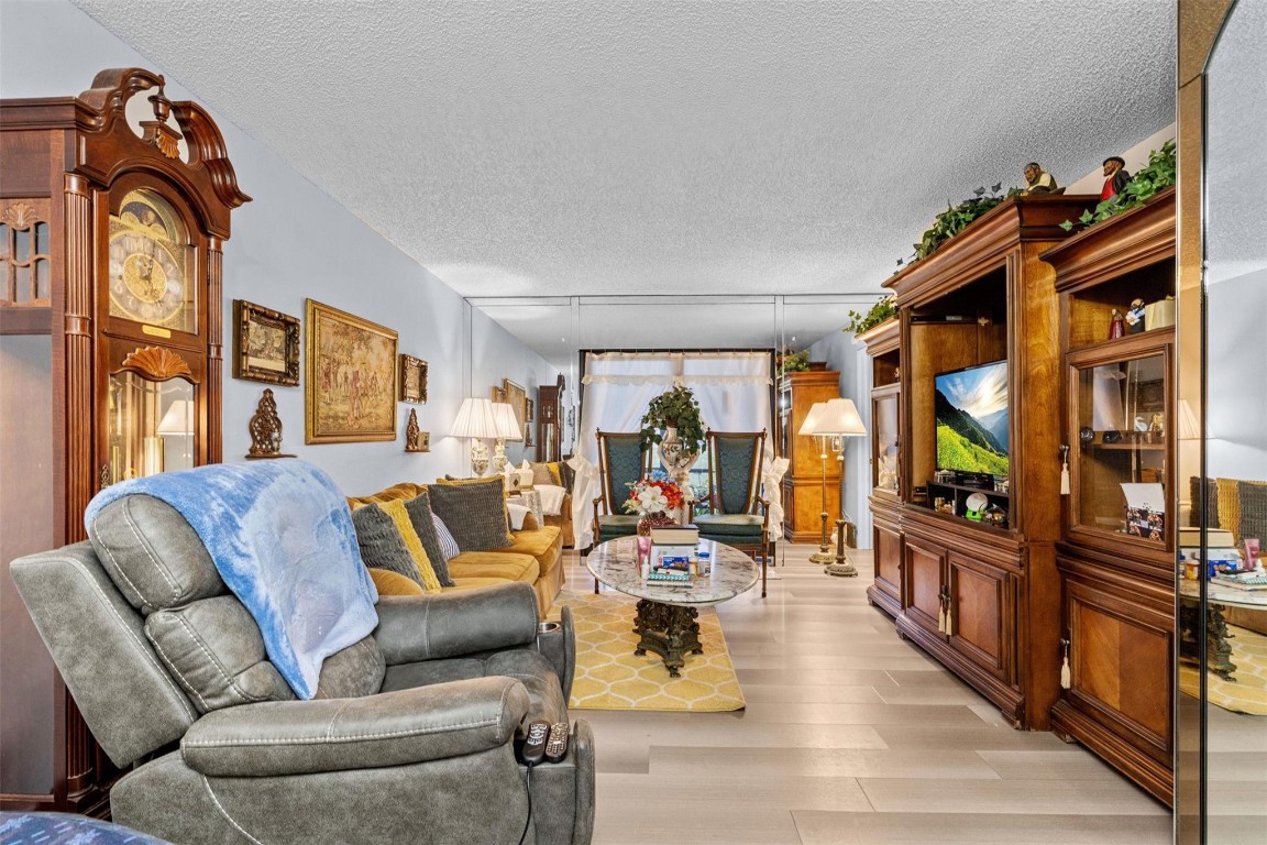 Sunrise Lakes - Residential