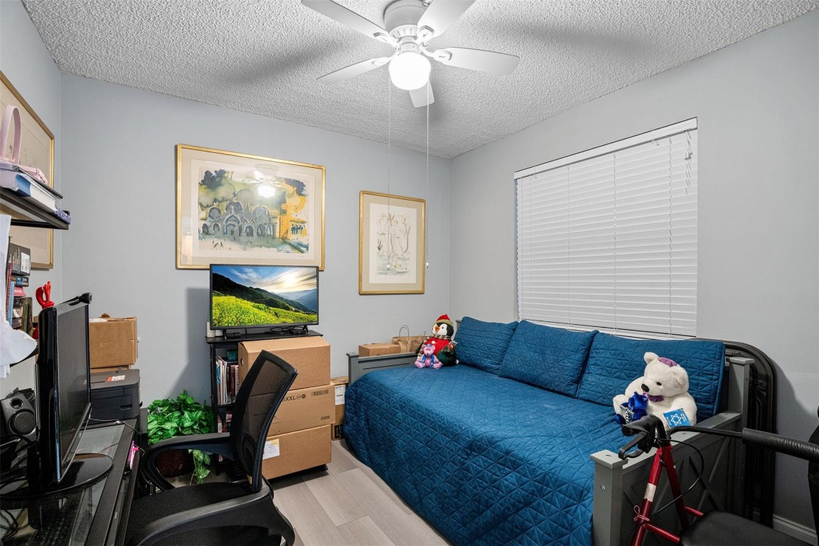 Sunrise Lakes - Residential