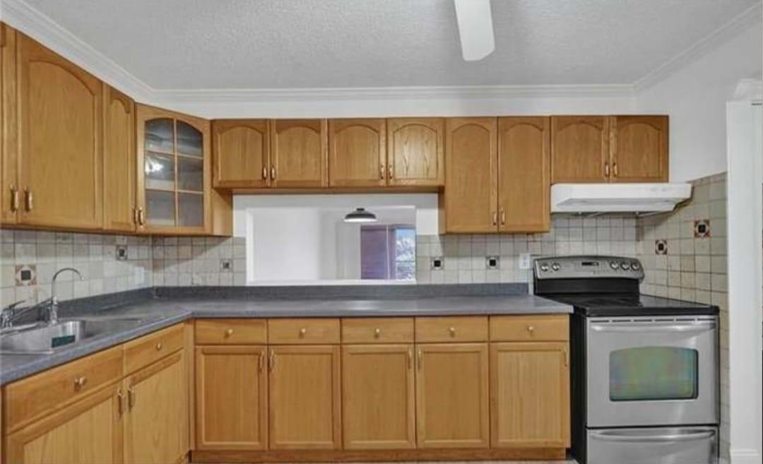 Oaks Condo - Residential Lease