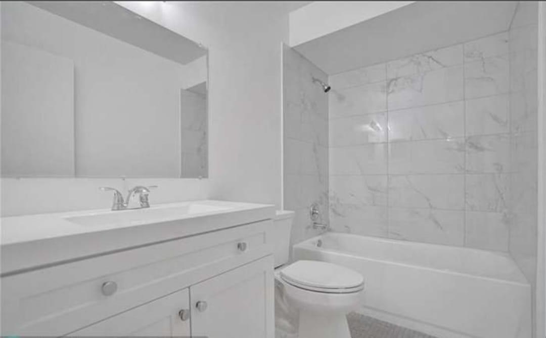 Oaks Condo - Residential Lease
