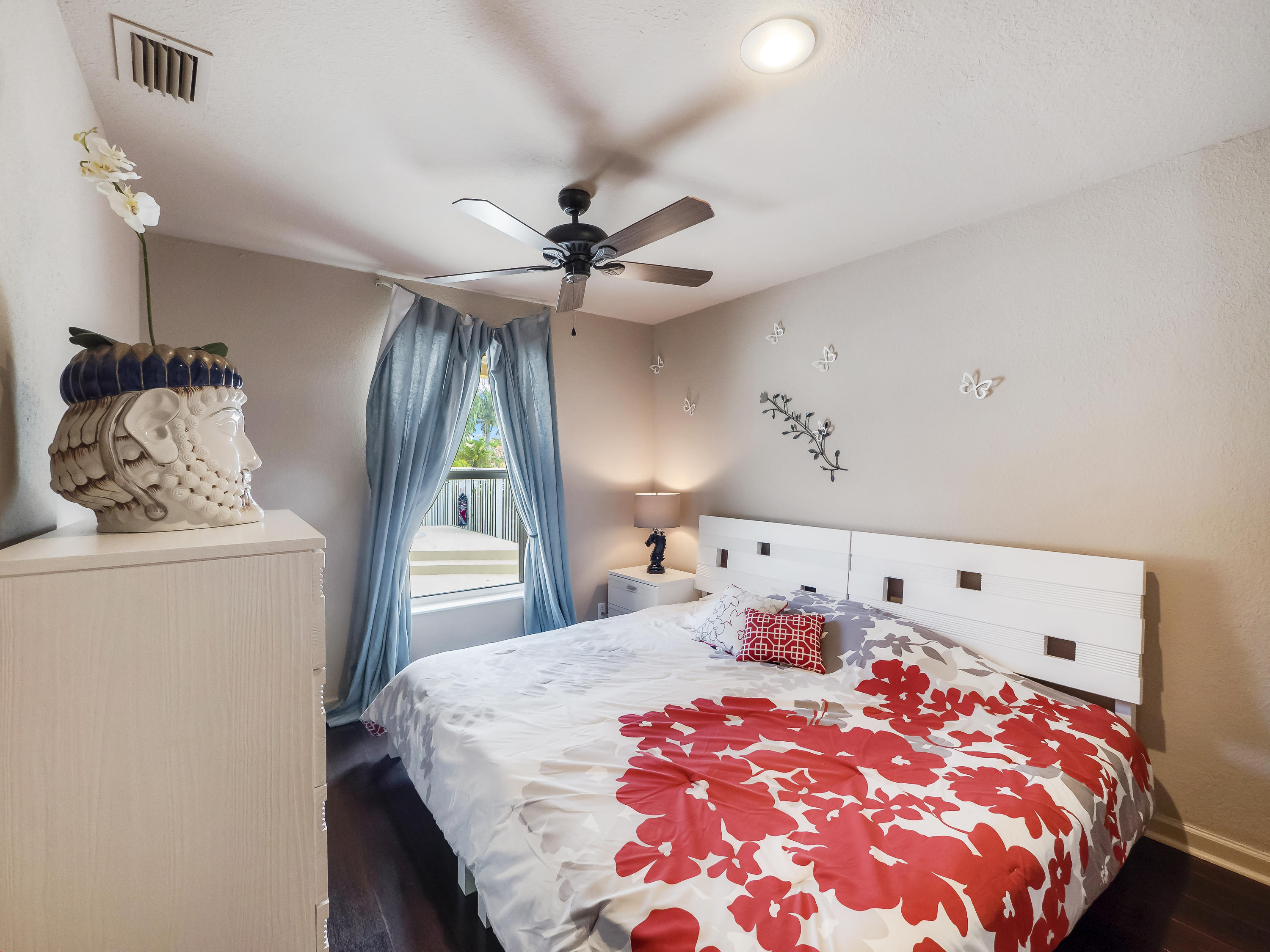 SADDLE TRAIL PARK OF WELL - Residential