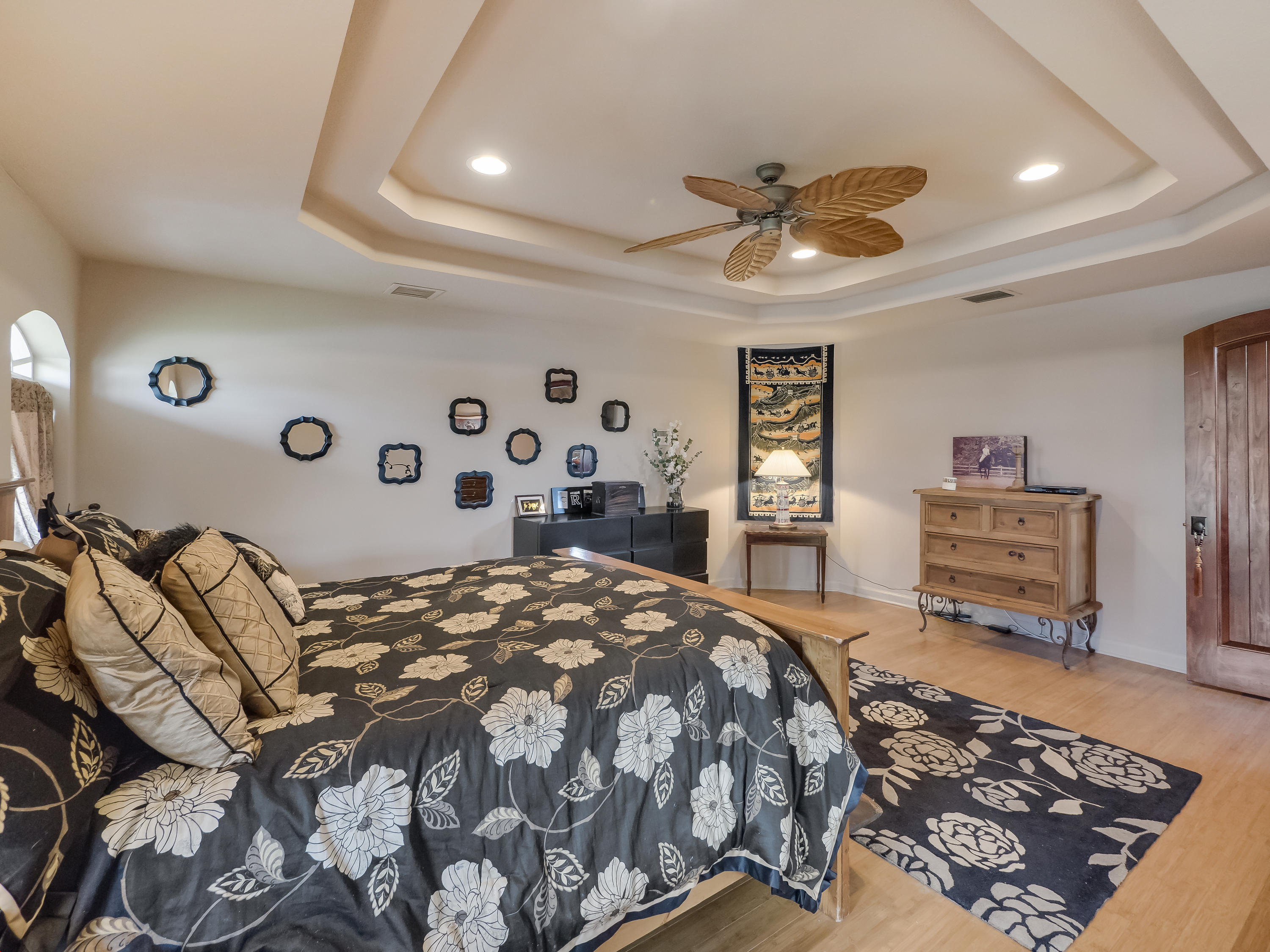 SADDLE TRAIL PARK OF WELL - Residential