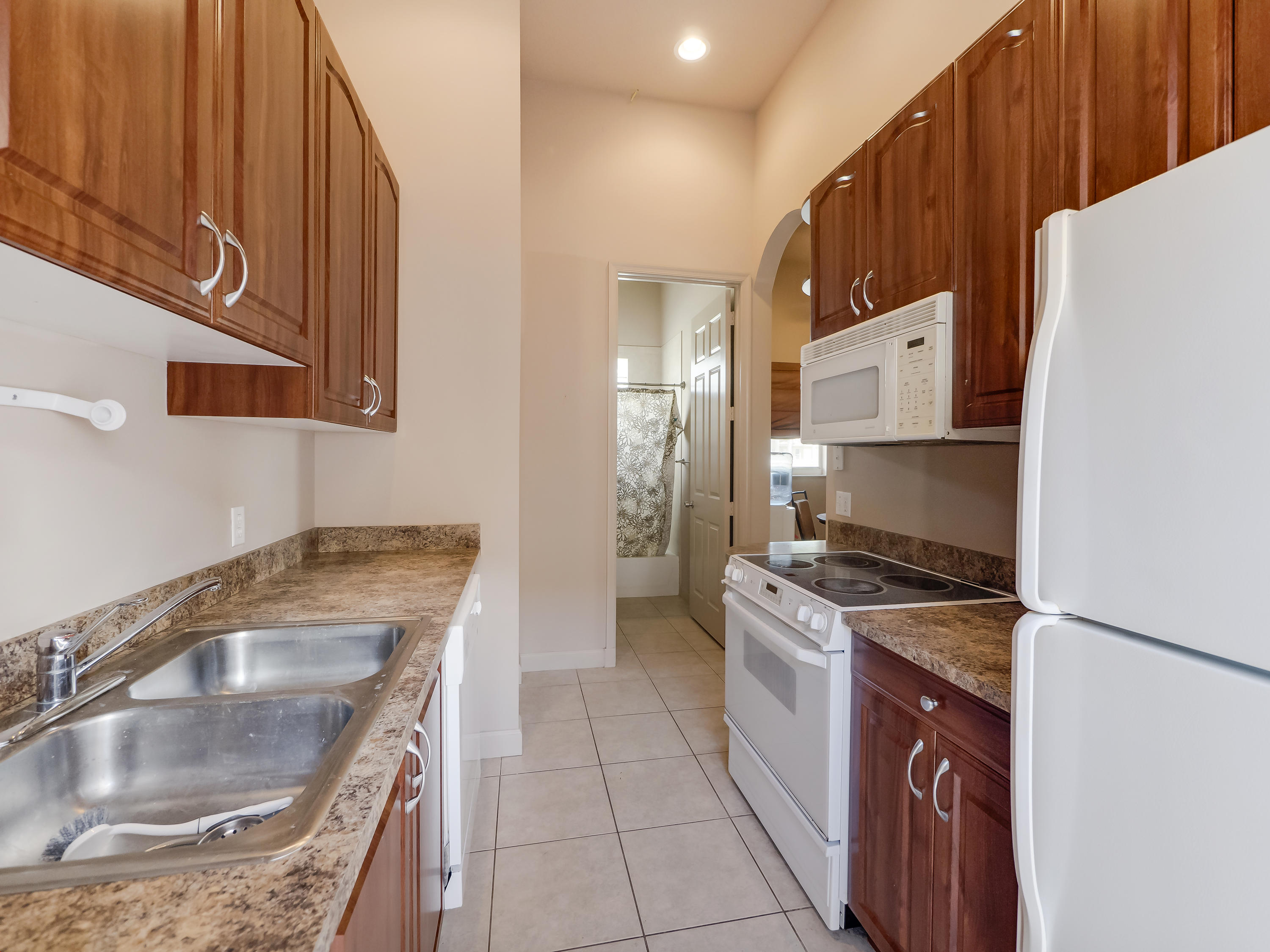 SADDLE TRAIL PARK OF WELL - Residential