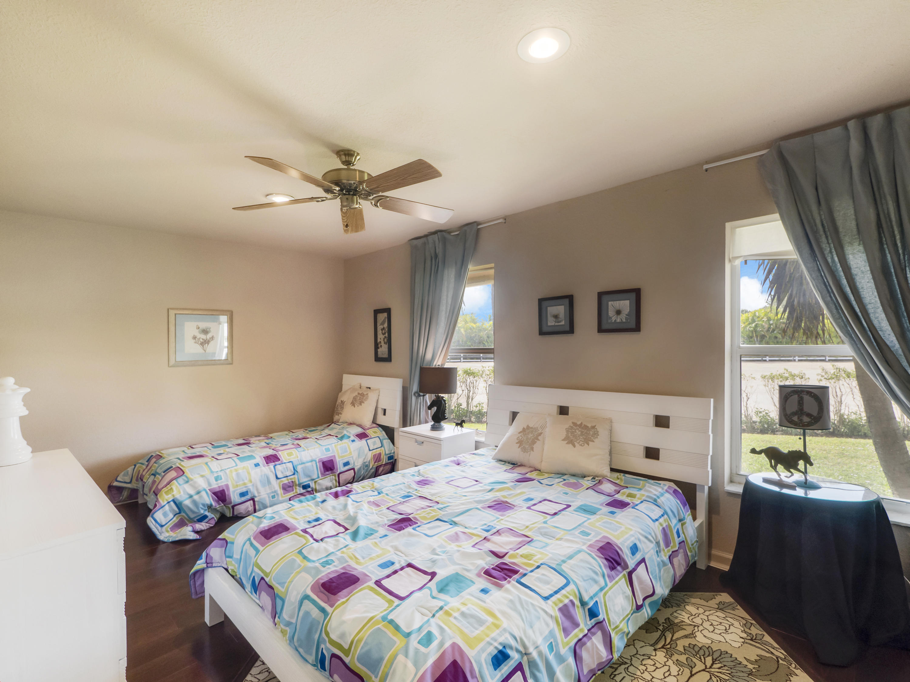 SADDLE TRAIL PARK OF WELL - Residential