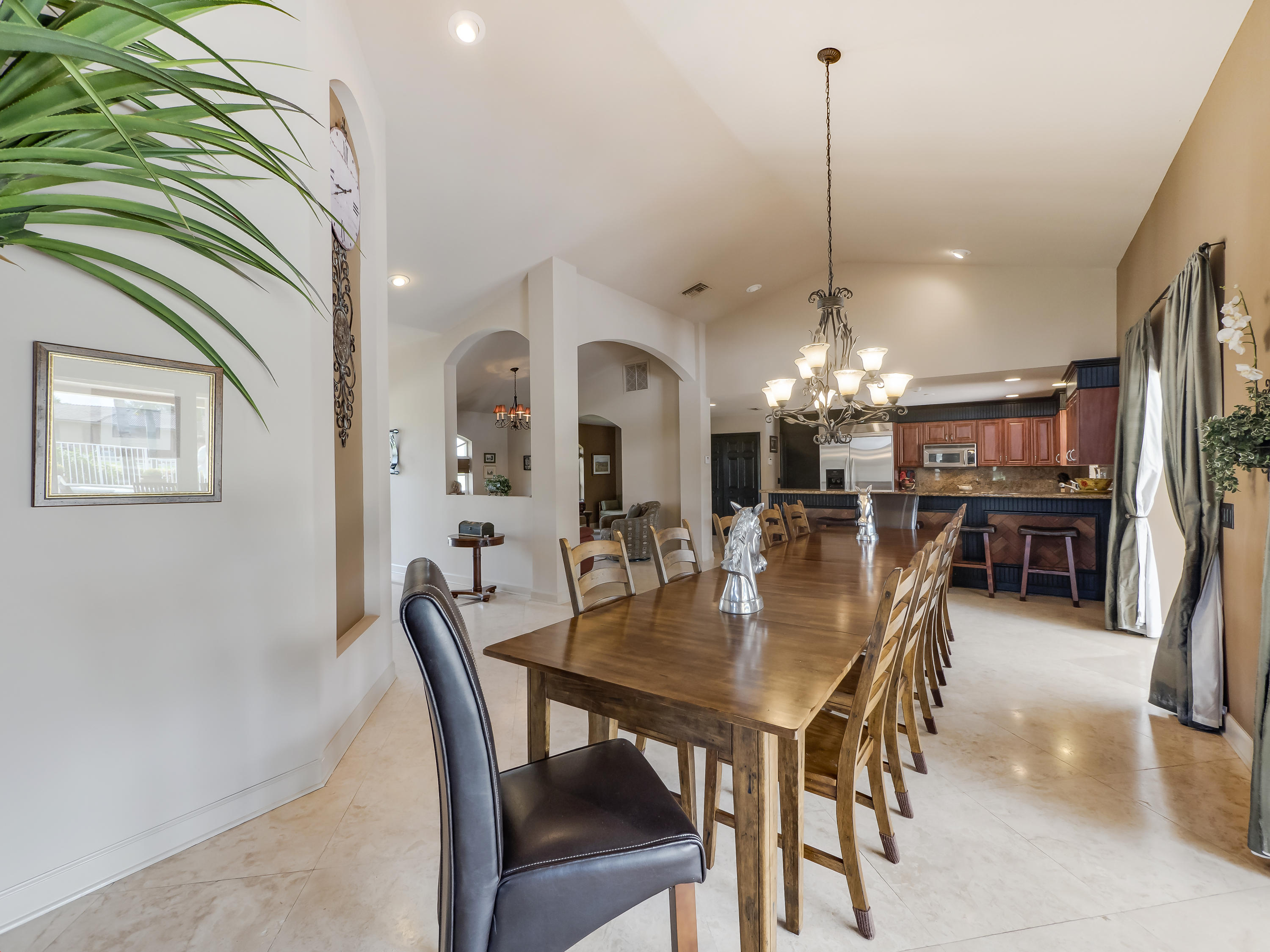 SADDLE TRAIL PARK OF WELL - Residential