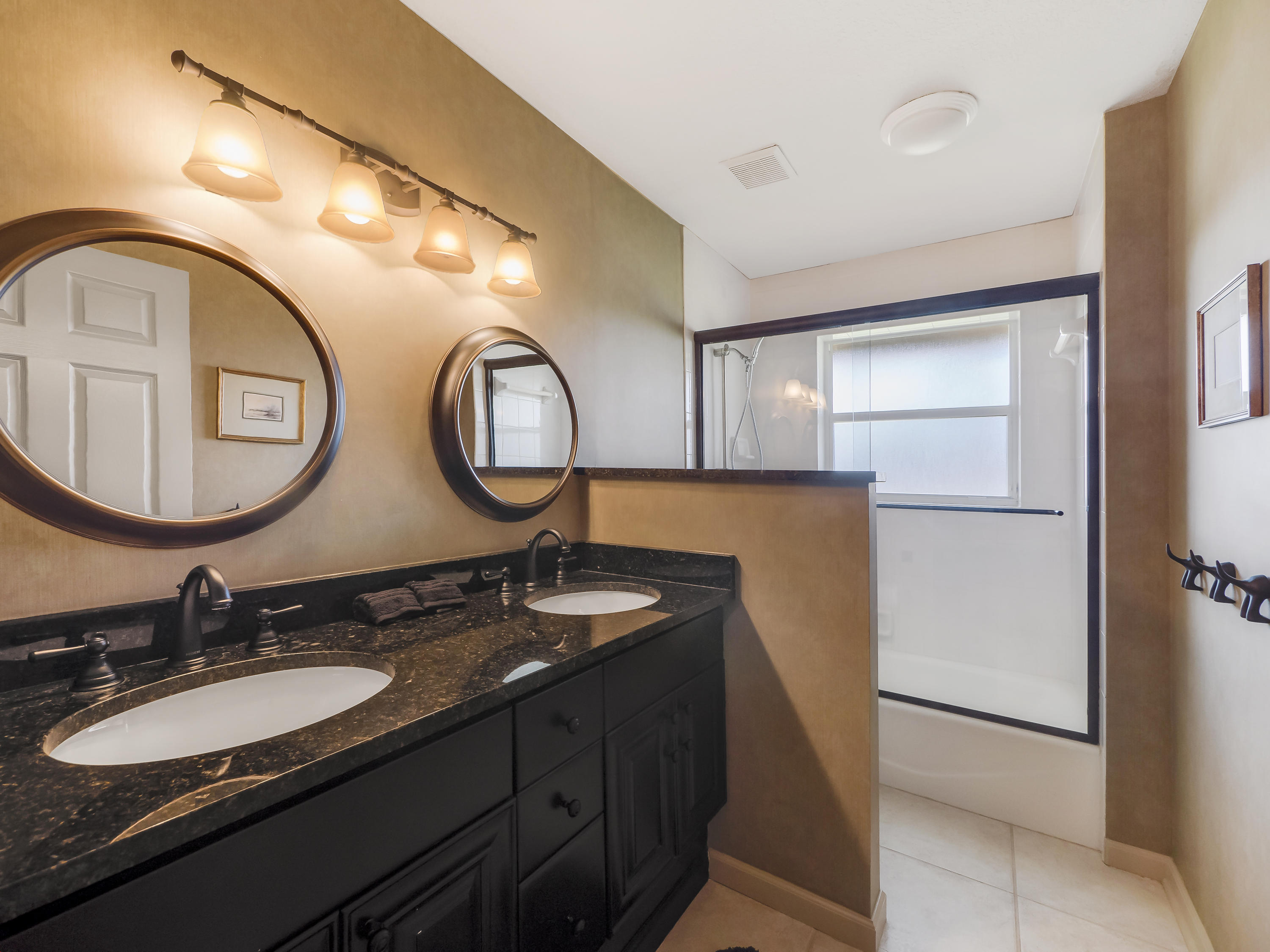 SADDLE TRAIL PARK OF WELL - Residential