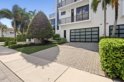 Tiny photo for 160 Andrews Avenue #3c, Delray Beach, FL 33483 (MLS # B26088313)
