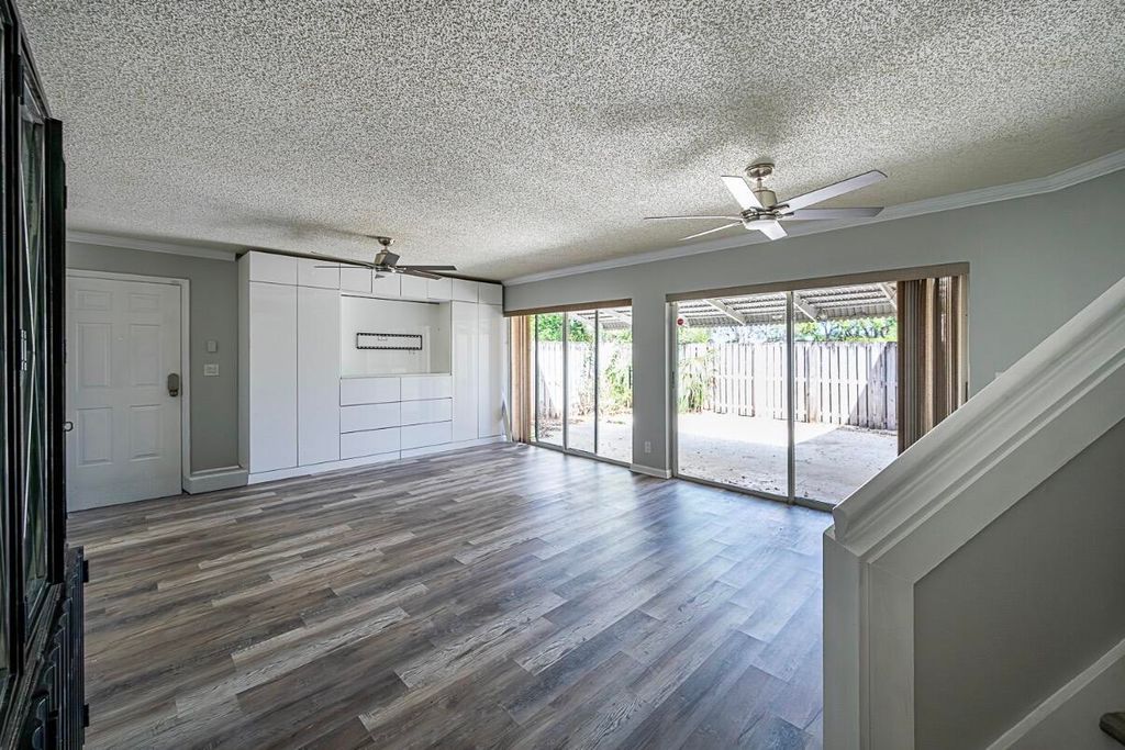 Photo of 4300 Hazel Avenue #D, Palm Beach Gardens, FL 33410 (MLS # R11162928)