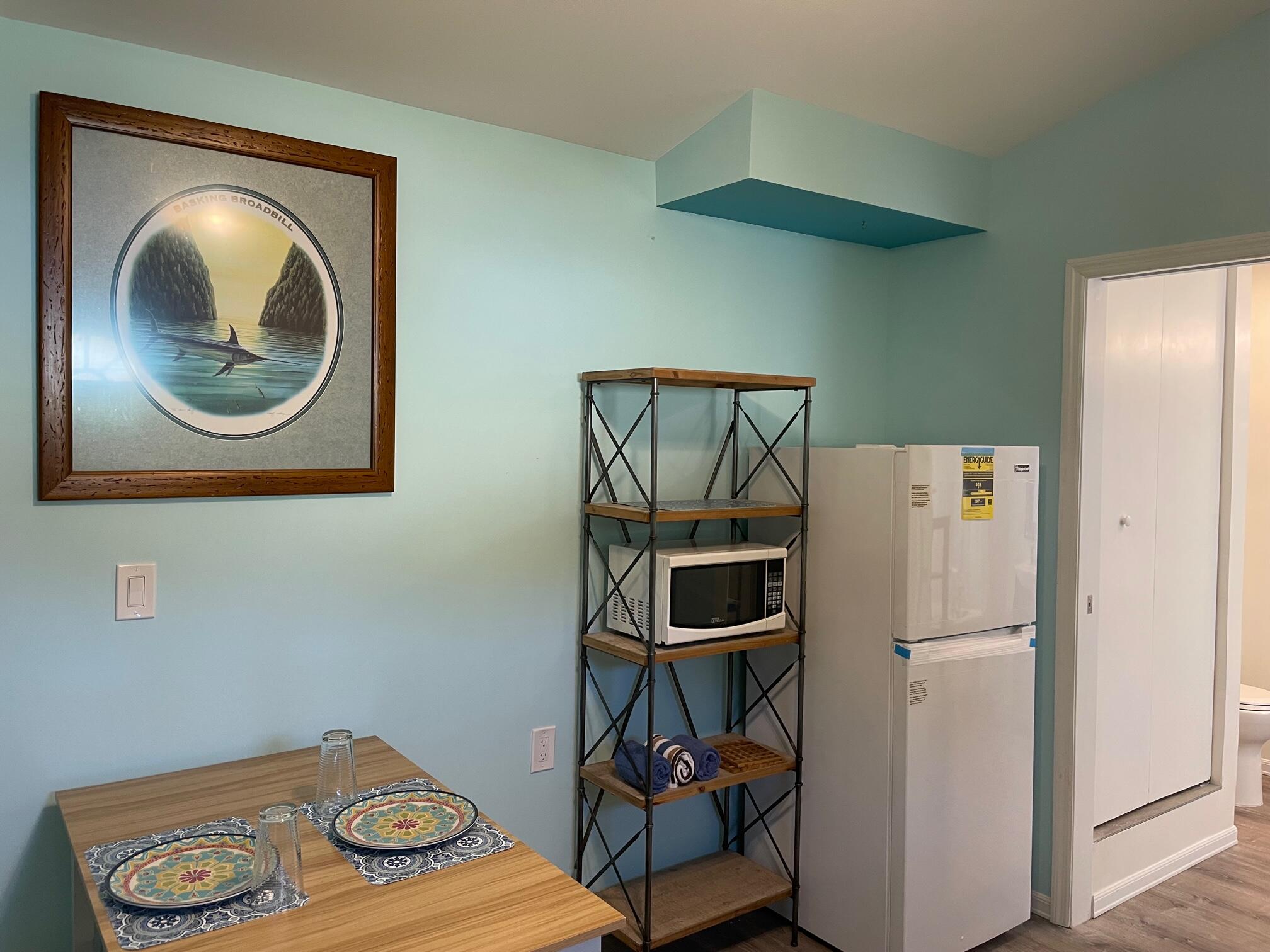 HOLLYWOOD LITTLE RANCHES - Residential