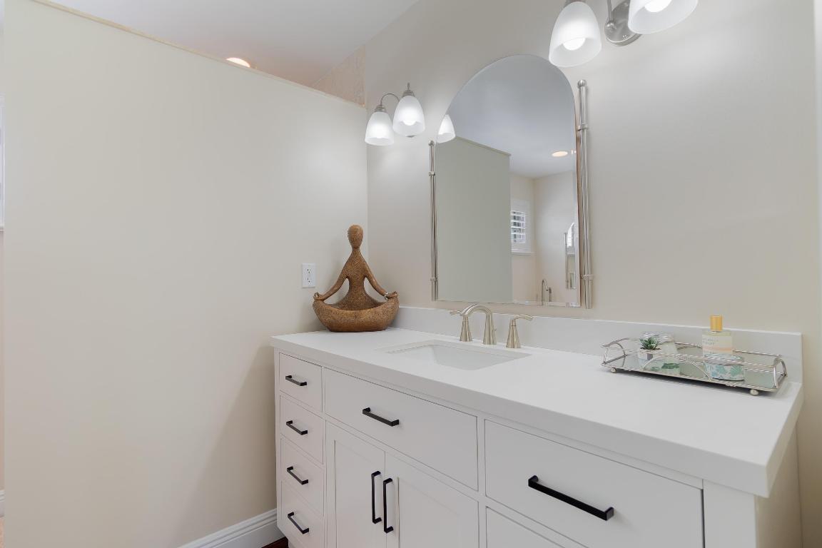 LAKEFIELD OF THE LANDINGS AT WELLINGTON 1 - Residential