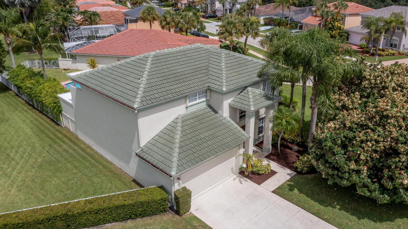 LAKEFIELD OF THE LANDINGS AT WELLINGTON 1 - Residential